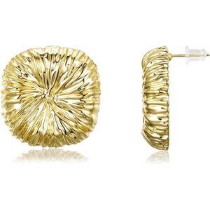 Chunky Gold Square Stud Earrings | Retro Geometric Wrinkle Design
